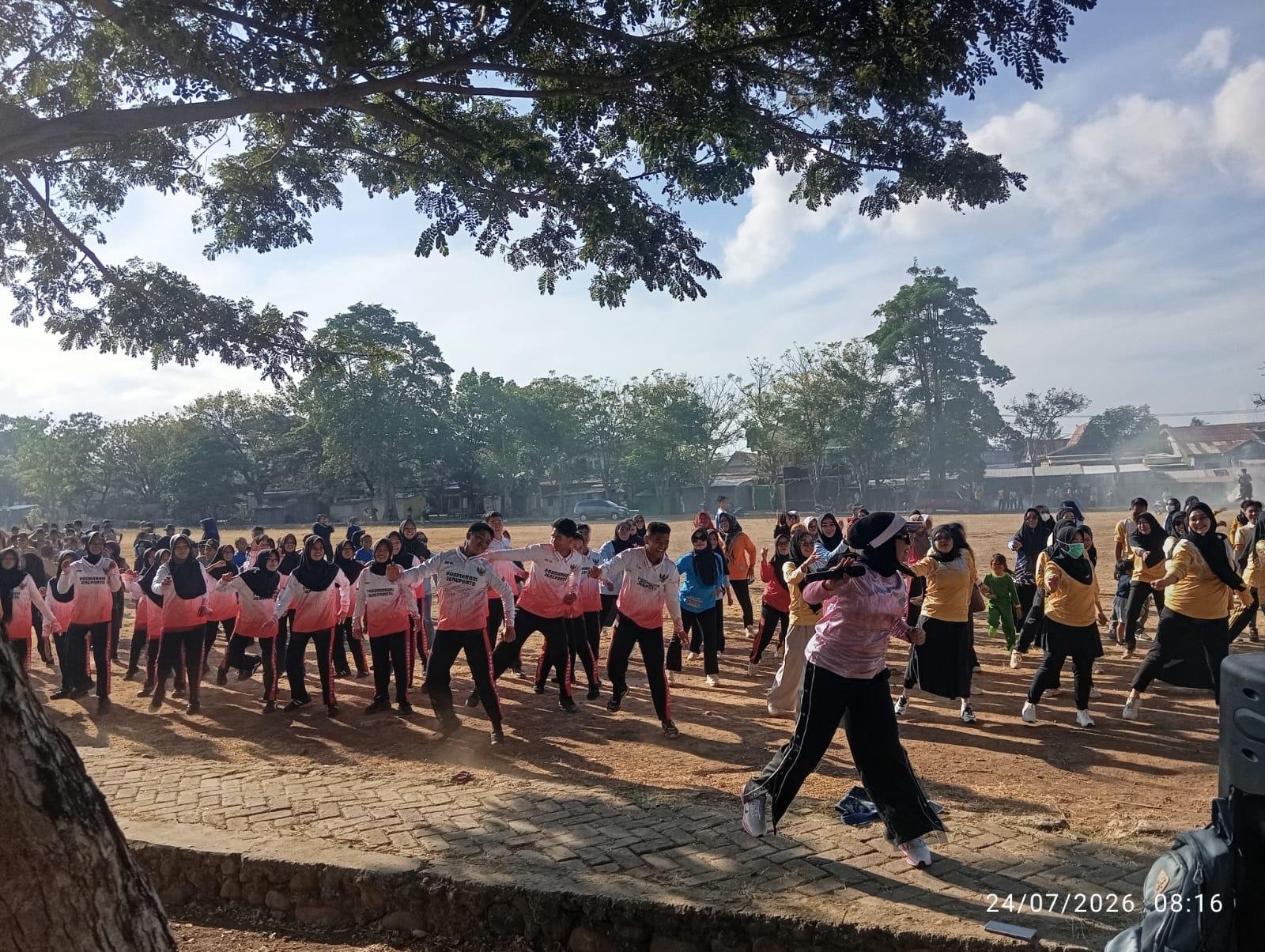 Semarak GERMAS di Kecamatan Kelara, Sekitar 200 Peserta Ikuti Senam Kebugaran dan Nikmati Kuliner Tradisional Jeneponto