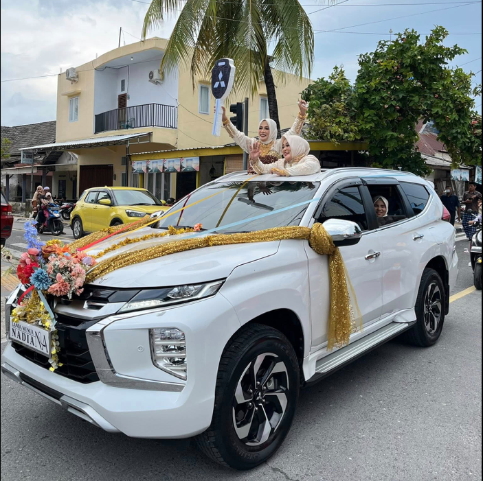 Pernikahan Adat Landa Wunua Nadia & Afdal di Wangi-Wangi Berlangsung Khidmat dan Mewah